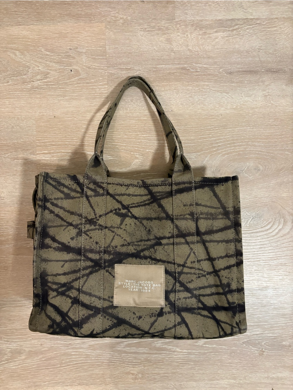 Large Marc Jacobs custom The Tote Bag w/ Watercolor Splatter - Picture 4 of 10